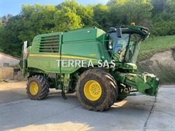 John Deere T660