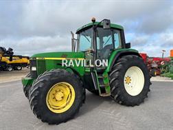 John Deere 6810