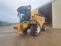 New Holland CX 8.80 elevation