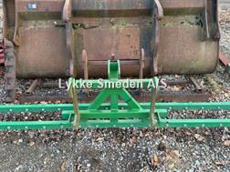 Giant 250 cm. gårdspladsrive