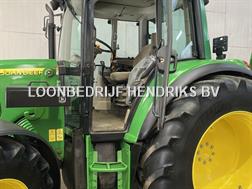 John Deere 6120