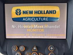 New Holland T 7050