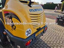 Mustang 708 shovel bak en lepels