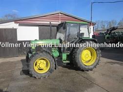 John Deere 2850