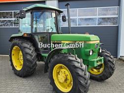 John Deere 2140