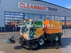 Bucher Citycat 2020 with 3-rd brush