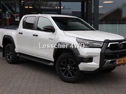 Toyota Hilux 2.8 D-4D DUBBEL CABIN INVINCIBLE 2 SITZ A/T 