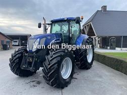New Holland T 7070 AutoCommand 