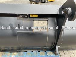 Volvo DICHTE GRONDBAK 2200
