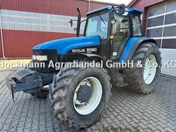 New Holland 8560