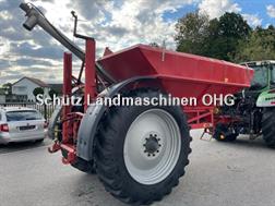 Rauch Axera EMC mit Über-Umladewagen