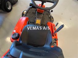 Husqvarna R214TC. inkl. 103cm klipperdæk Inkl 103 cm klipper