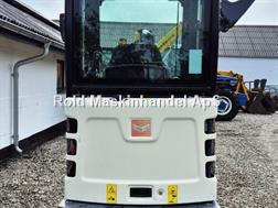 Schaeff TC22.2 / Engcon rotortilt / pænt timetal / skovlpa