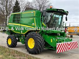 John Deere T 560