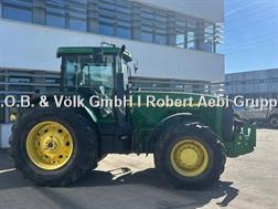 John Deere 8200