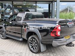 Toyota Hilux 2.8 D-4D X-TRA CAB INVINCIBLE A/T 4WD VAN