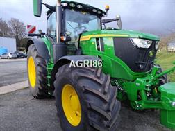John Deere 6R 195