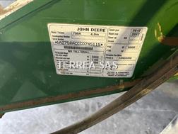 John Deere 750A