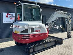 Takeuchi TB240 Regulær Takeuchi TB240 (2016) med JST-skifte