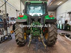 John Deere 6210