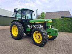 John Deere 3350
