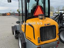 Giant V452T HD