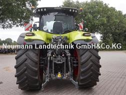 Claas AXION 810