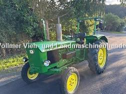 John Deere 820