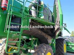 John Deere T 550