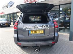 Toyota Land Cruiser 120 2.8 D-4D 5DRS DYNAMIC A/T VAN