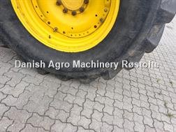 John Deere 6210 R